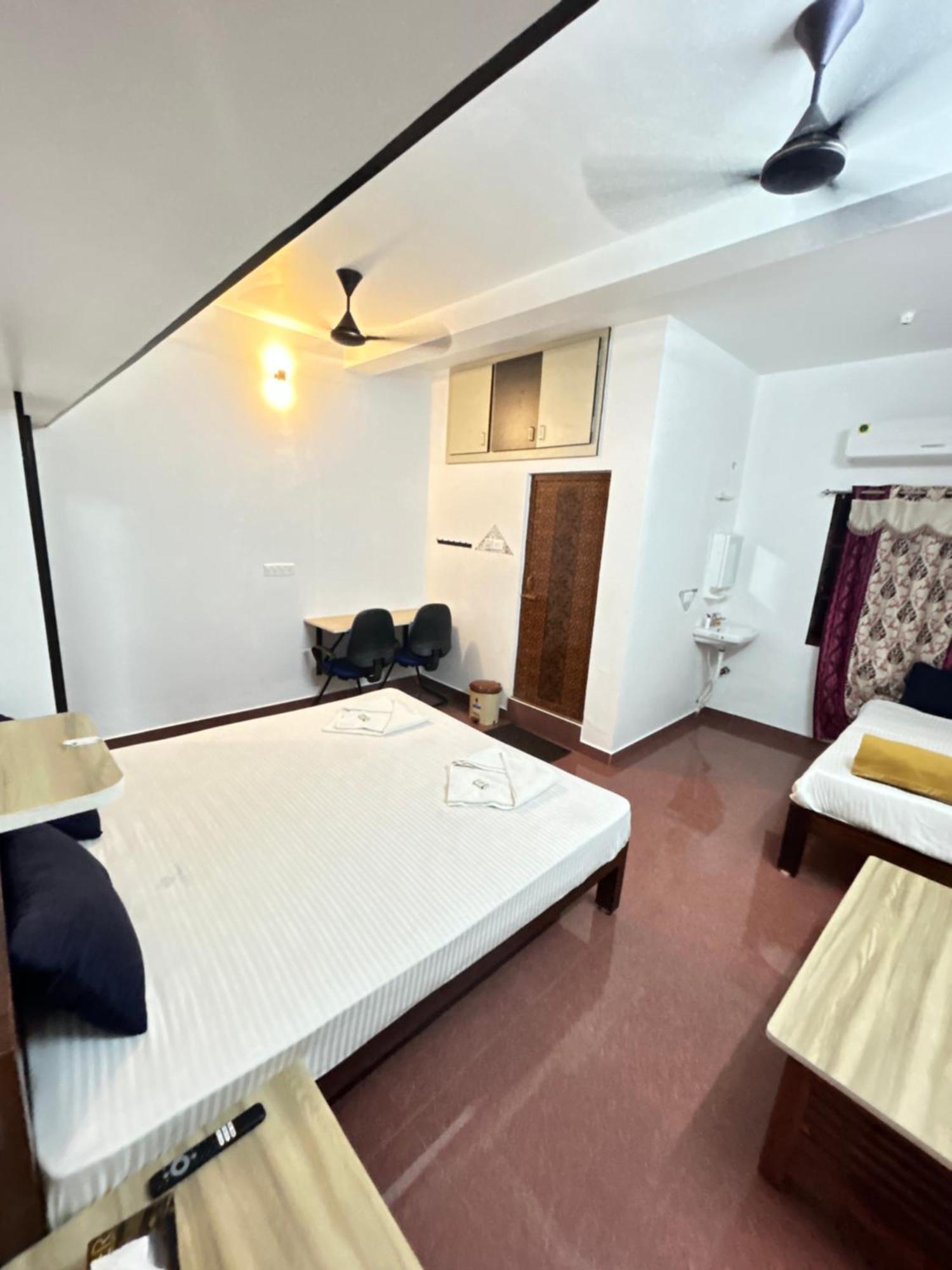 Cardiff Palace Puducherry Kamer foto